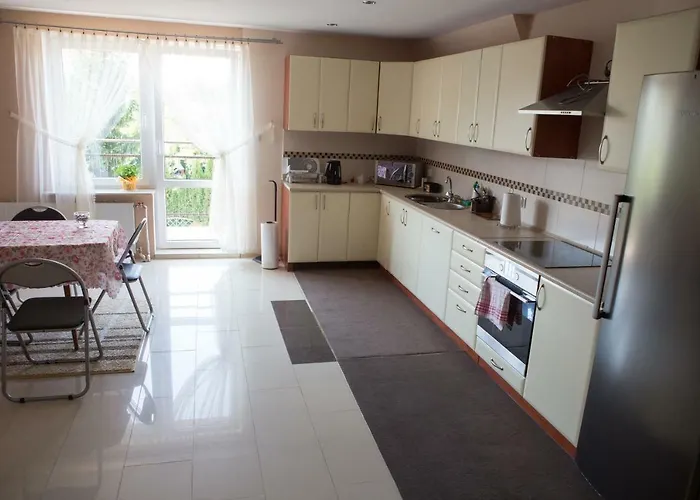 Goscinne Niedzwiedz Nadole (Pomerania)